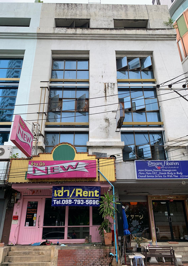 Commercial Building for Rent in Sukhumvit Soi 33
